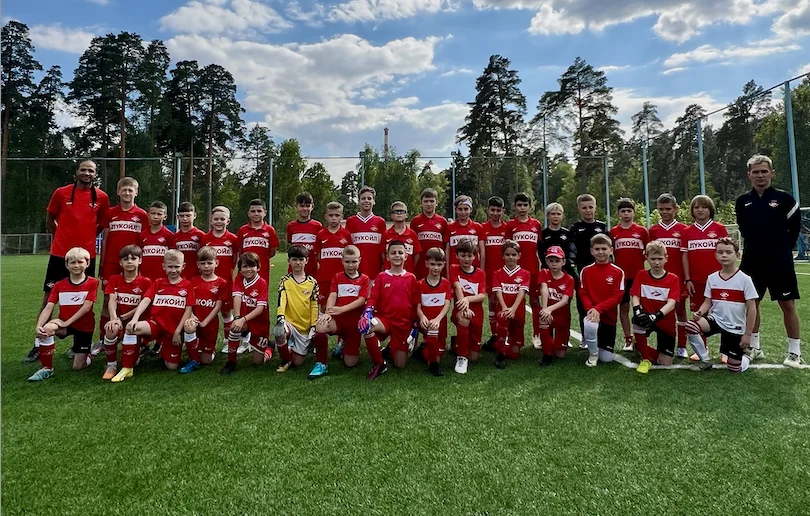 Футбольное поле